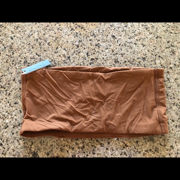 NWOT Nude Tan Skims Fits Everybody Bandeau Bra in Ochre - Picture 3 of 6